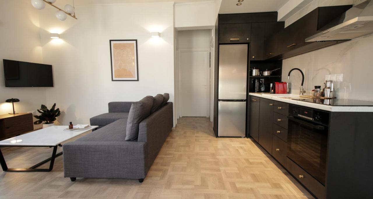 Onos - 2 Bedroom 2 Bathroom Penthouse With Terrace In Old Town Kalamata Dış mekan fotoğraf