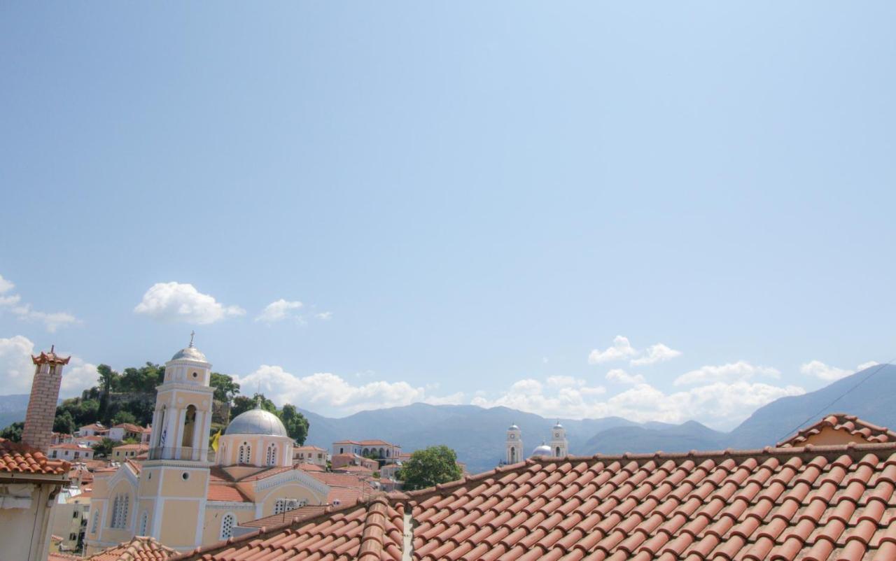 Onos - 2 Bedroom 2 Bathroom Penthouse With Terrace In Old Town Kalamata Dış mekan fotoğraf